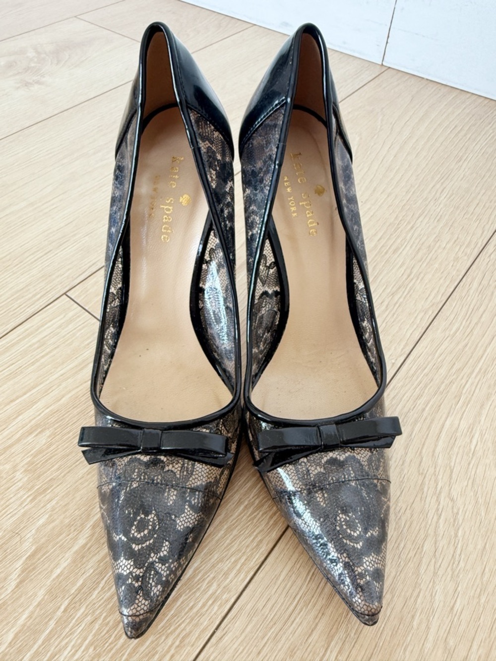 kate Spade Black Lace Pointed-Toe 10cm - Picture 2 of 2